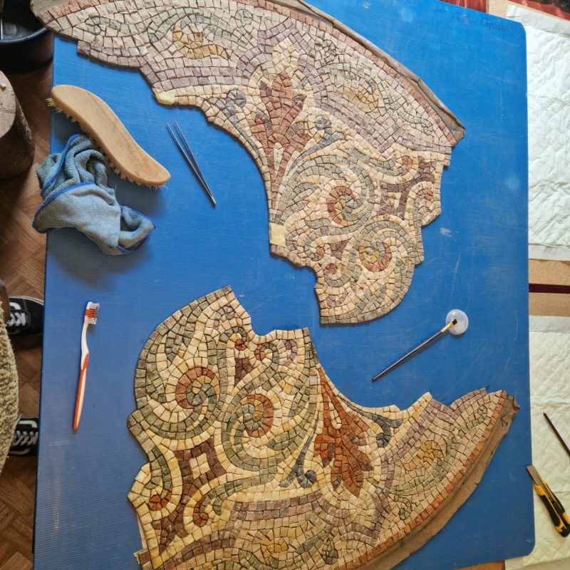 Restauration table mosaïque marbres de FIDELE AUGUSTIN - à revers sur papier - rovescio sulla carta